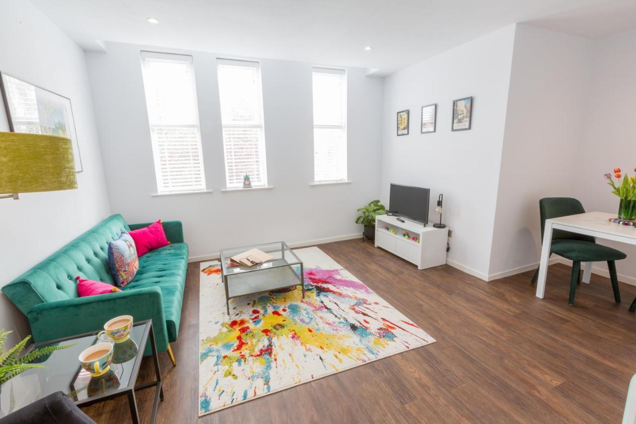 Chester Stays - Lovely Apartment In The Heart Of Chester With Free Parking Екстериор снимка