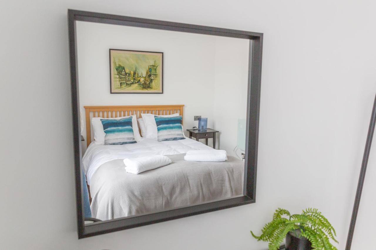 Chester Stays - Lovely Apartment In The Heart Of Chester With Free Parking Екстериор снимка
